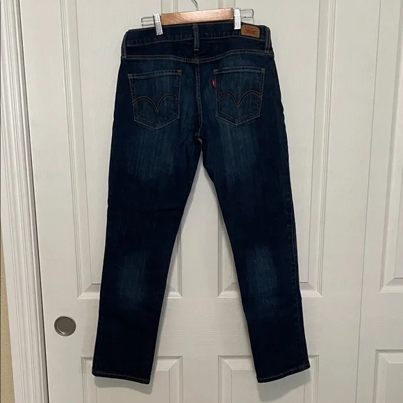 Levi's Junior’s Dark Blue Boyfriend Jeans - Picture 2 of 10
